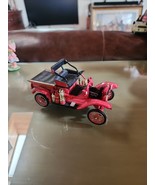 1922 FORD FIRE ENGINE 1:32 MISSING HOOD NATIONAL MOTOR MINT MUSEUM - $19.13 CAD