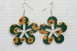 Faux Leather Dangle Earrings (new) Flower Power Sunflowers On Green #31 - £4.42 GBP