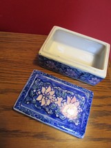 Vintage Chinese JEWELRY/TRINKET Box, Floral Blue [*91] - $34.65