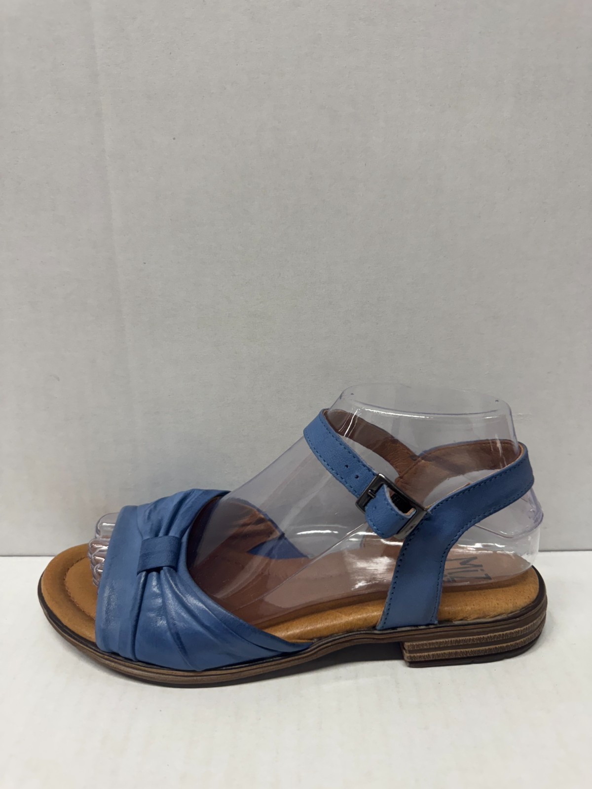 MIZ MOOZ SLIP ON PERFORETED LEATHER SNEAKERS BLUE  37EU / 7US  # K-108 Item image 5