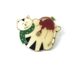 Happy Cat Playing With Christmas Tree Ornament Pinback Pin Glossy Enamel - £8.49 GBP