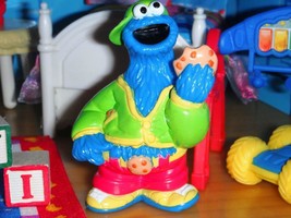 Sesame Street Cookie Monster Figurine fits Fisher Price Loving Family Dollhouse - £5.53 GBP