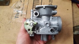 1982 1983 Kawasaki KZ650 CSR CSR650 inner right carburetor body # 3 NICE!! - $34.65