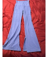 Offline by Aerie Flare Pants XS Blue High Rise Split Hem OG Leggings Yoga - $17.83 CAD