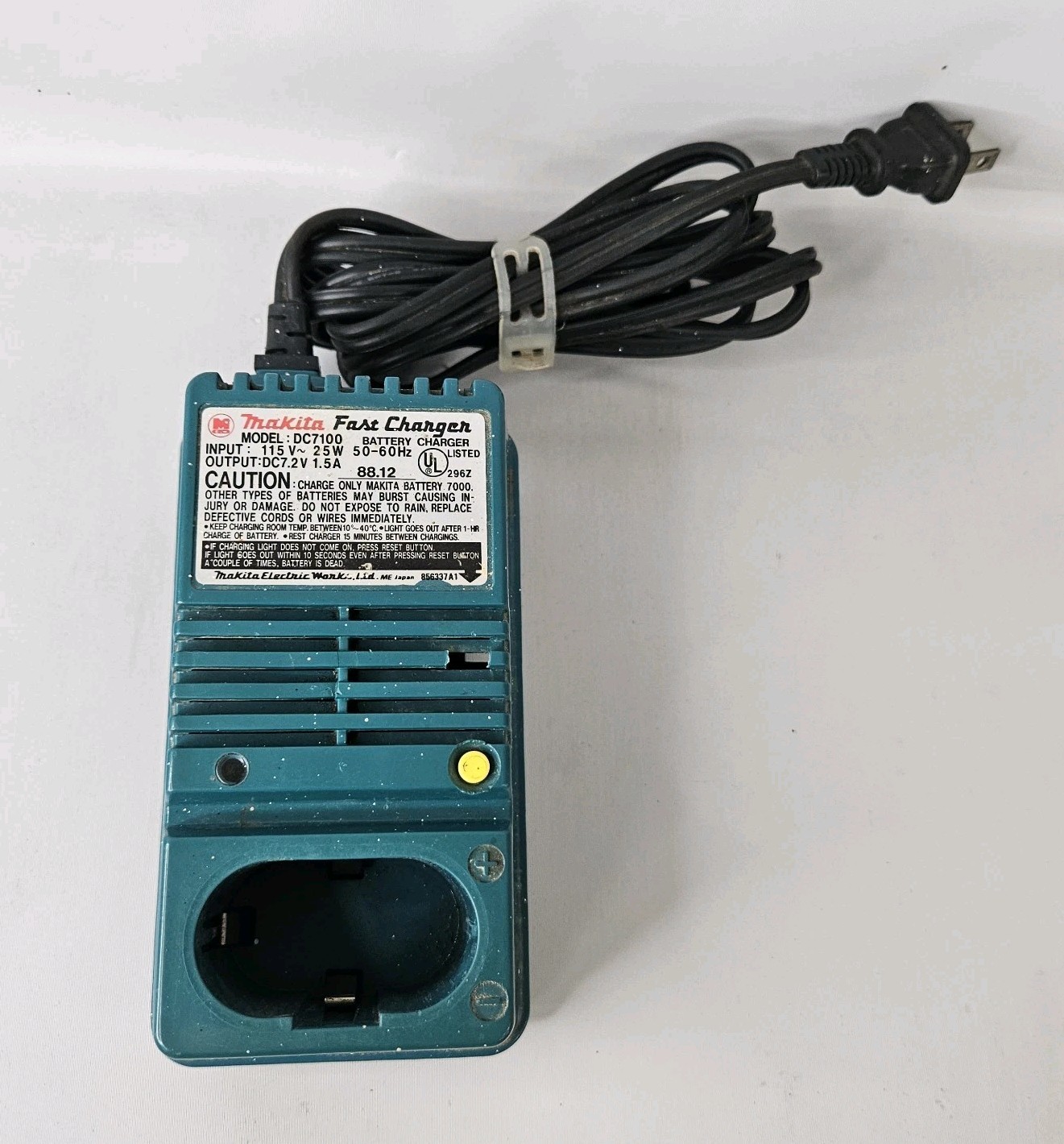 Makita Fast Battery Charger DC7100 Output 7.2V NiCd Charging Base TESTED - $17.77