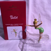Hallmark 2021 Disney Peter Pan Tinkerbell Takes Flight Fairy Sparkles Ornament - £27.61 GBP