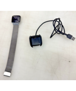 USED FITBIT VERSA 4 WATCH WITH USB CHARGER FB504 - $543.84 MXN