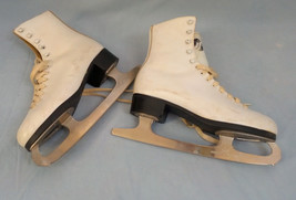 vintage size 6 white ice skates MK sheffield steel blades  - $750.60 MXN