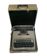 Vintage 1950&#39;s Smith Corona Clipper 321 Typwriter In Hard Case &quot;UNTESTED... - $1,903.45 MXN
