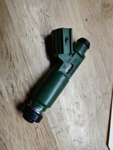 2000-2005 Toyota Celica GT 1zz-fe FUEL SYSTEM INJECTOR GREEN OEM DENSO D199 - $39.59
