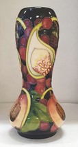 Moorcroft Pottery - QUEENS CHOICE  - 92/6 Vase - Height 16 cm - £432.93 GBP