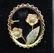 Vintage Gold Tone Pin Brooch With Faux Jade Floral Design - £9.38 GBP