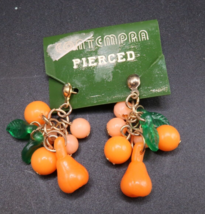 Vintage Goldtone and Bead Dangle Earrings Fruit Orange Peach - £8.11 GBP
