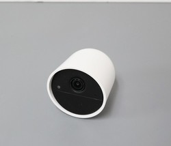 Philips Hue 581504 Wired Security Camera - White image 2