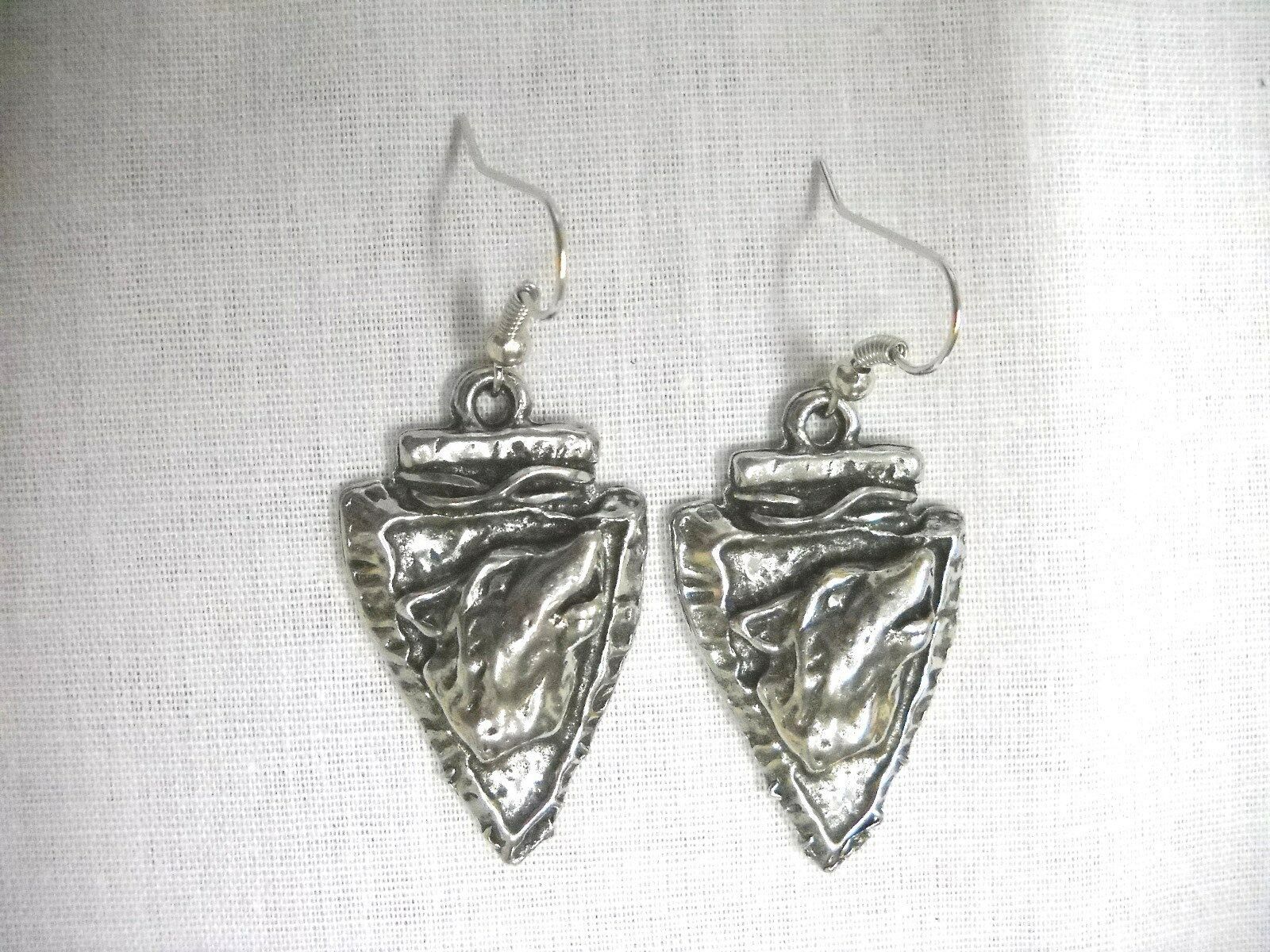 Primary image for NEW AMERICAN TRIBAL SPIRIT WOLF HEAD ARROWHEAD PEWTER FULL PENDANT SIZE EARRINGS
