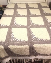 Vintage Hand Crochet Blanket 67x85 Fan Pattern Cream &amp; Gray-ish Taupe - £27.94 GBP