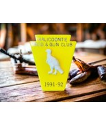 KALICOONTIE Rod &amp; Gun Club Plastic Pheasant  Pin Button Columbia County ... - $14.45 CAD