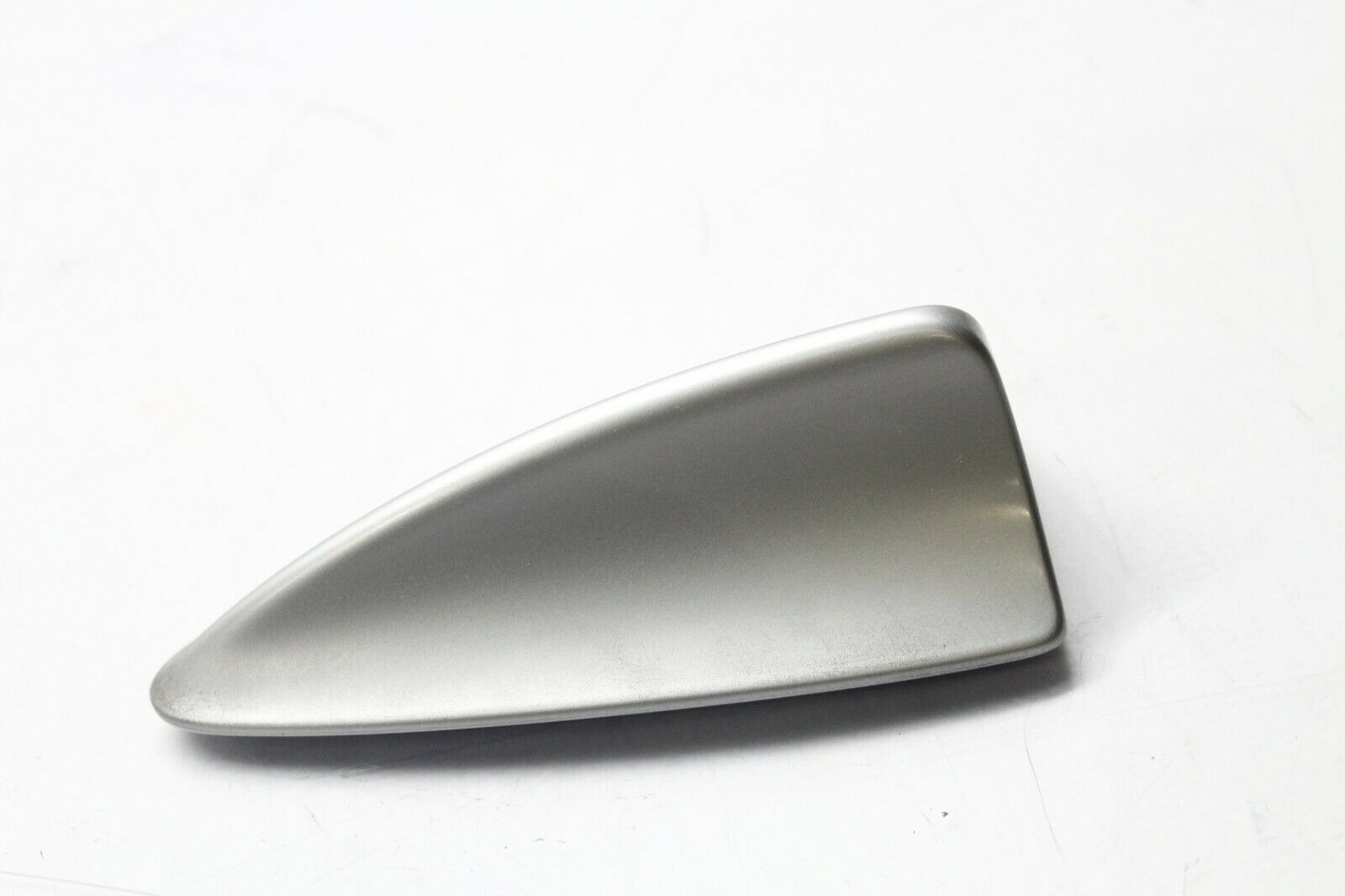 2002-2005 BMW 745i 760i  E65 E66 ROOF SHARK FIN GPS ANTENNA EXTERIOR COV... - $38.69