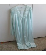 Vtg Vanity Fair LS Button Down Nightgown Sz L Mint Green Nylon Lace - $351.40 MXN