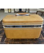 Vintage Samsonite Silhouette Beauty Case w/Mirror Tan In Color No Key - $26.68