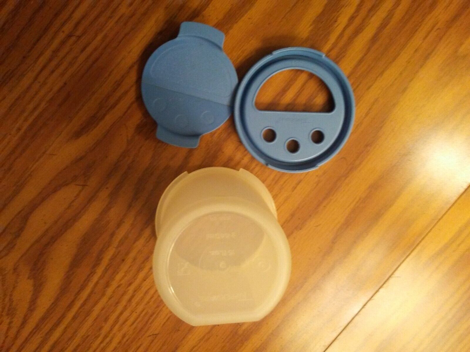 Primary image for Tupperware parmesan keeper