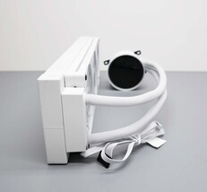 NZXT RL-KR36E-W2 Kraken Elite 360mm AIO Liquid Cooler w 2.72" IPS LCD RGB White image 3