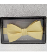 Men&#39;s Pronto Uomo Yellow Silk Pre-Tied Bow Tie Prom Wedding Groom - New - $223.04 MXN