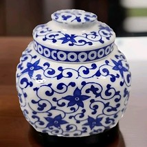 Blue White  Ginger Jar Porcelain w Twist Lid 4.5&quot; Tall x  3.5&quot; Square Glossy - $17.82