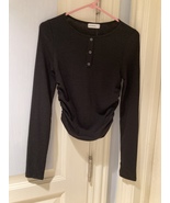 Gemma &amp; Olivia Long Sleeve Black Shirt Elastic Gather Sides Faux Snap ju... - £19.65 GBP