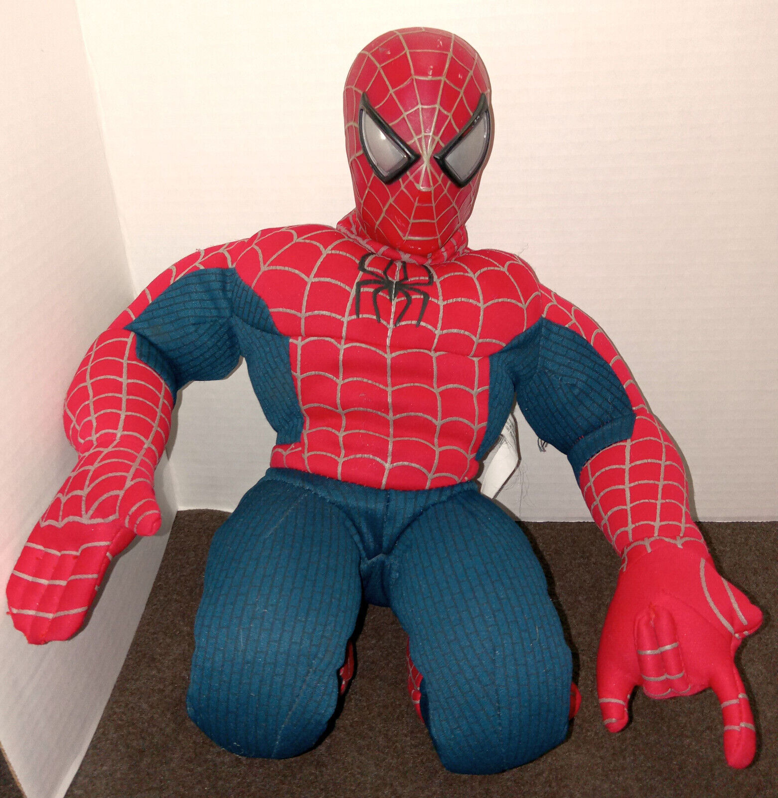 2002 Toy Biz 20" Plush Spider-Man My Pal Talking Light-Up Eyes Toby WORKING RARE - $46.74