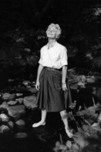 Doris Day Full Length 1950&#39;s Pose in Blouse &amp; Skirt Barefoot 18x24 Poster - £19.01 GBP