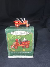 Hallmark Keepsake 1924 Toledo Fire Engine #6 Miniature Ornament 2001 - £3.48 GBP