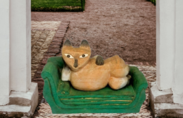 Wood Cat Relaxing On Couch Made in Indonesia - £39.73 GBP