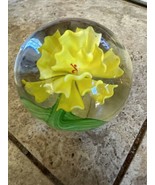 Vintage Murano Yellow Flower Glass Paperweight - $675.31 MXN