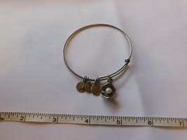 Alex and Ani Bangle Adjustable Bracelet Oyster Pearl Silver Tone Pre-owned - £18.44 GBP