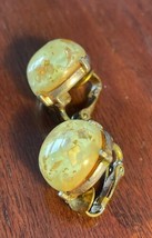 Vintage Signed Coro 1/2” Clip On Earrings Flecks Inside Unique - £5.34 GBP