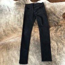 EUC Silence + Noise Dark Plum Skinny Leg Mid Rise Jeans SZ 26 - $738.14 MXN