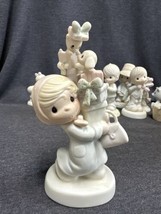 1982 - Vintage Precious Moments Bundles of Joy Porcelain Figurine E-2374 - £6.25 GBP