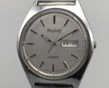 Vtg Pulsar Watch Men Silver Tone Day Date V533-8A80 BROKEN FOR PARTS OR ... - $29.69