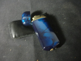 Old Vtg Collectible Decorative Blue Cigarette Lighter With Pouch - £15.89 GBP