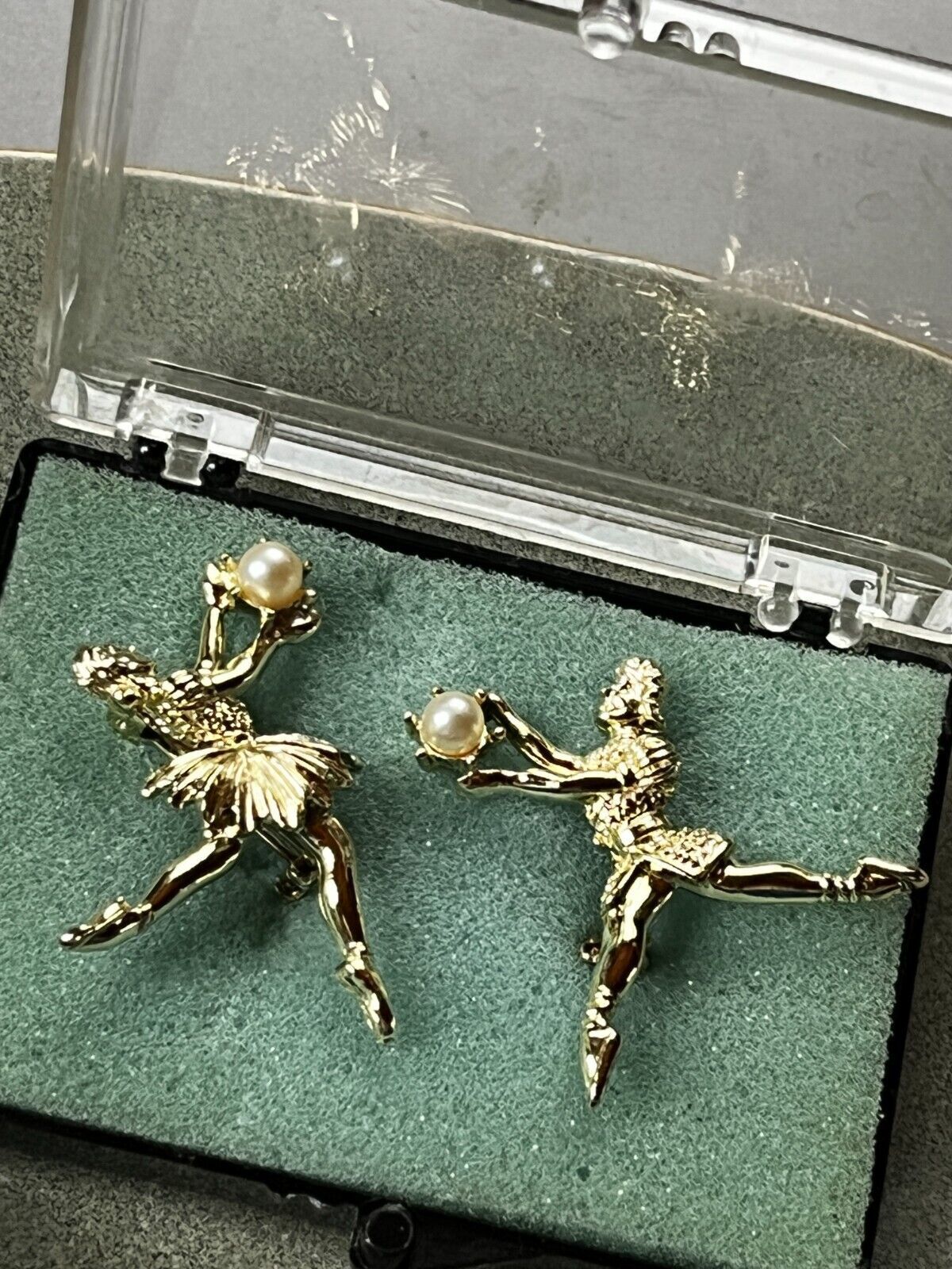 Primary image for Vintage Lot Small Goldtone Man & Woman Ballerina Dancers Holding Faux Pearl Bead