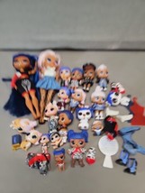 Lot Of 31 OMG LOL Dolls And Accessories (C7) - £23.53 GBP