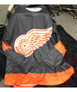 DETROIT RED WINGS JERSEY Men 2XL HOMETOWN HEROE&#39;S - $24.00