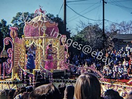 1961 Rose Parade Aladdin Like Float Pasadena California Kodachrome 35mm Slide - £4.25 GBP