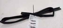 Kia Soul Door Glass Window Seal Rubber Right Passenger Rear Back 2019 20... - $19.84