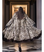 The Loren — Stenciled Female Mink Masterpiece by Holt Renfrew Fast Shipping - €682,05 EUR