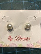Premier Designs Button Up Earrings Faux Pearl Studs New Nice Vintage US Seller - $11.88