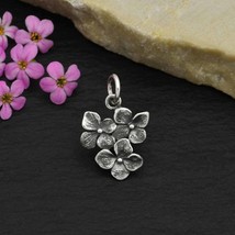 Sterling Silver Hydrangea Cluster Charm 18x12mm - $371.01 MXN