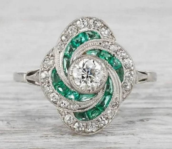 Primary image for Round Cut Diamond Ring, 925 silver Vintage Rings, Antique Green Emerald Ring