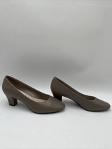 Women’s Easy Street Fabulous Pumps Brown Size 8.5WW - £25.89 GBP